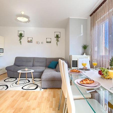 PUY Apartman Andi 아파트 외부 사진